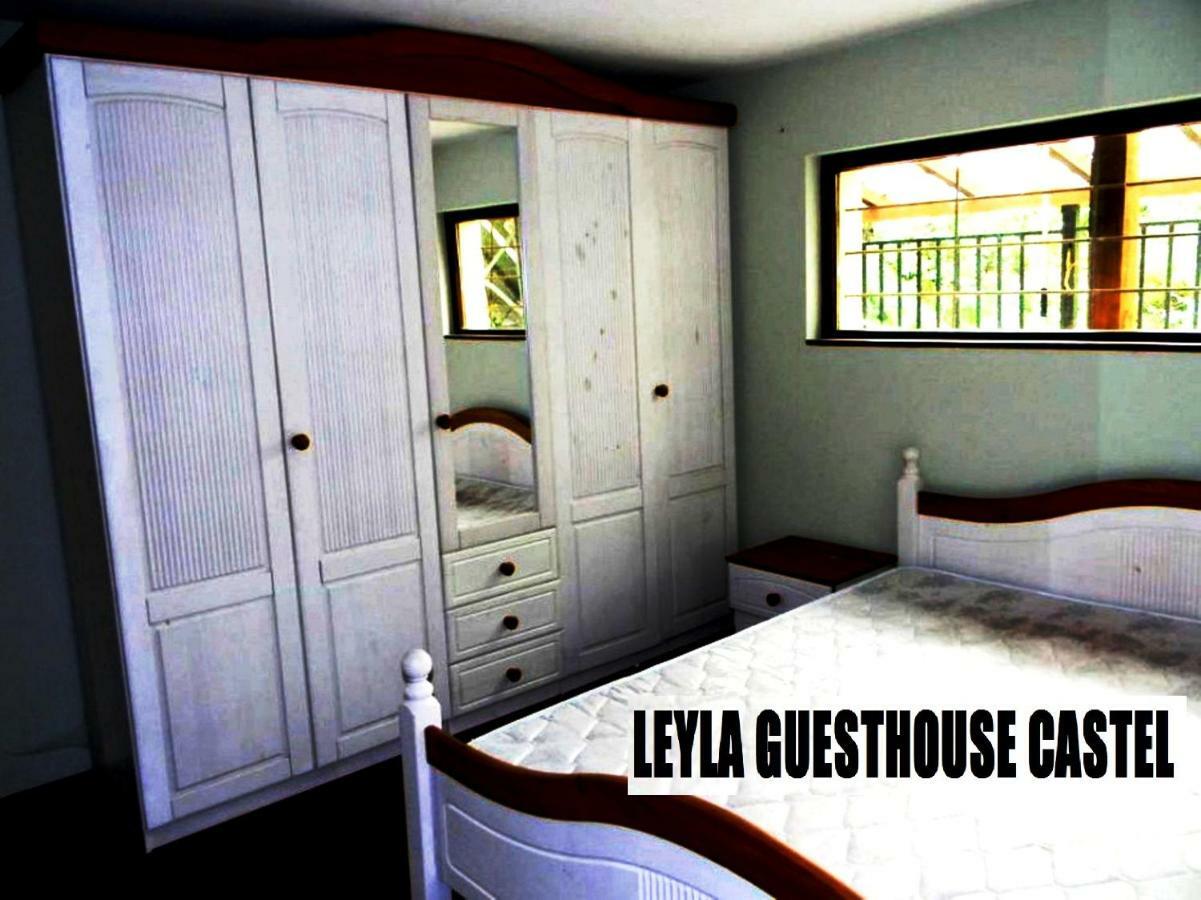 Leyla Guesthouse Castel Брашов Екстер'єр фото